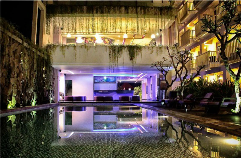 Conjioo Hotel Kuta Managed By Mhm Legian  Exterior photo